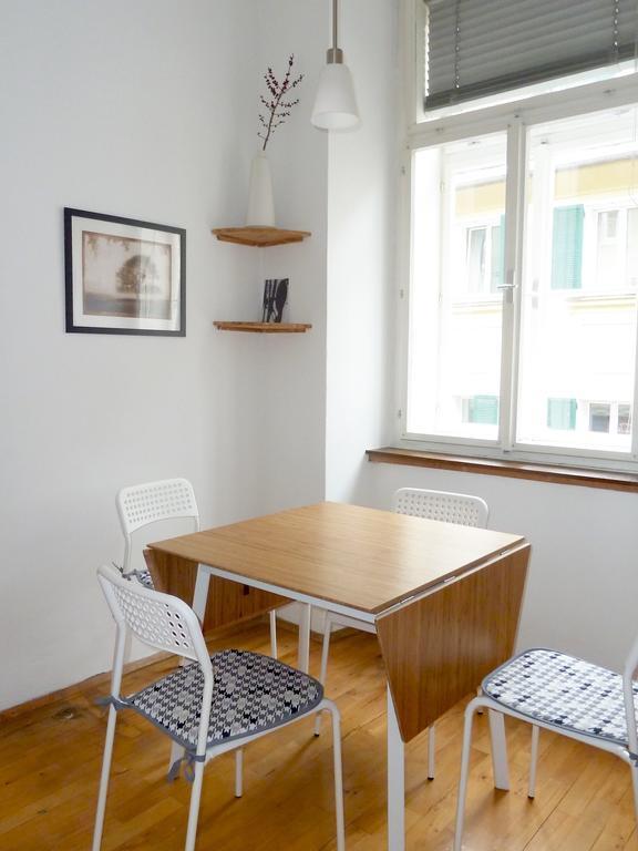 Apartment Jakominiplatz Graz Bilik gambar