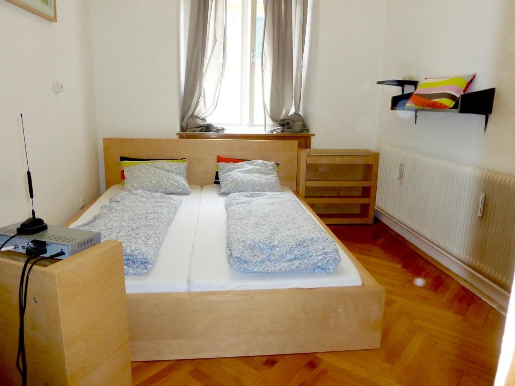 Apartment Jakominiplatz Graz Bilik gambar