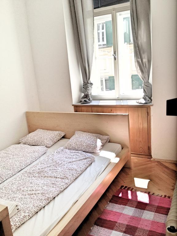 Apartment Jakominiplatz Graz Bilik gambar
